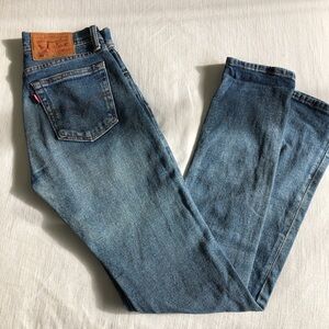 Levi's 501 women’s straight leg Denim Jeans